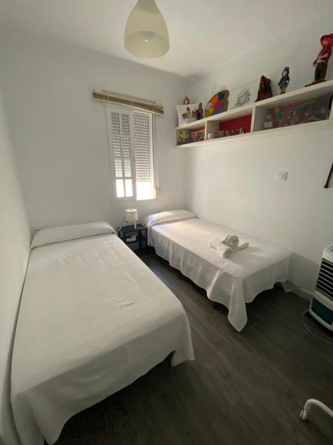 Habitaciones La Vina 加的斯 外观 照片